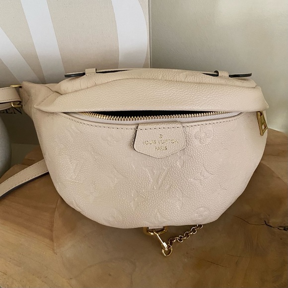 Louis Vuitton Empreinte BumBag Creme - Picture 8 of 8